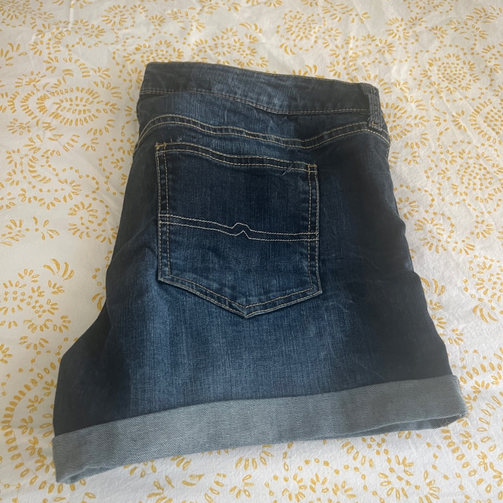 Arizona Jean Co denim shorts